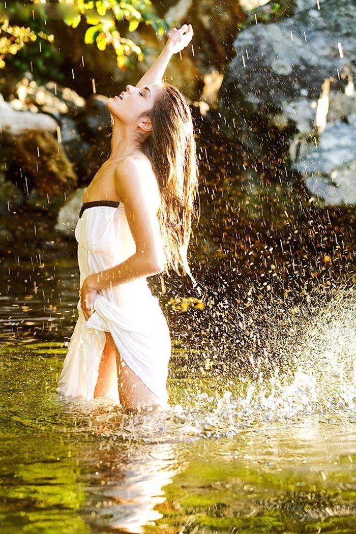 Marie Avgeropoulos in Djibouti